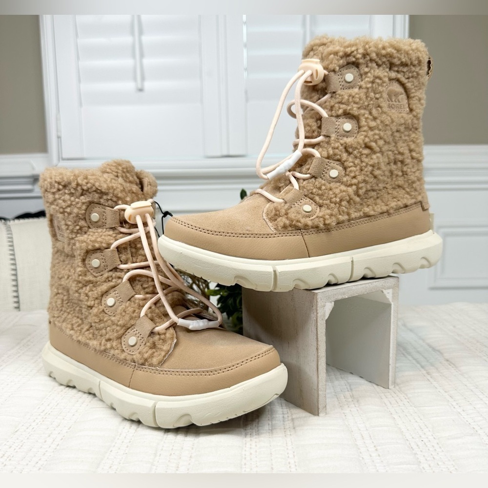 SOREL Women’s Explorer II Joan Cold-Weather Boots in Canoe Chalk Size 5 NWT
